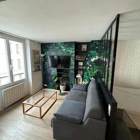 Hyper Centre Apartment